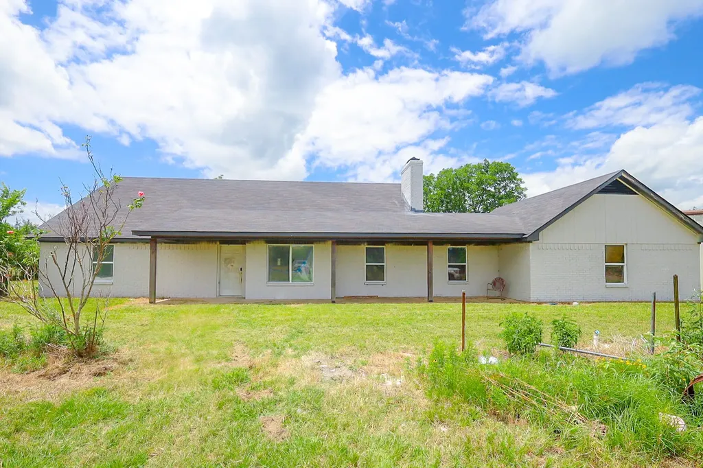6222 SW County Road 0050 Corsicana TX 75110