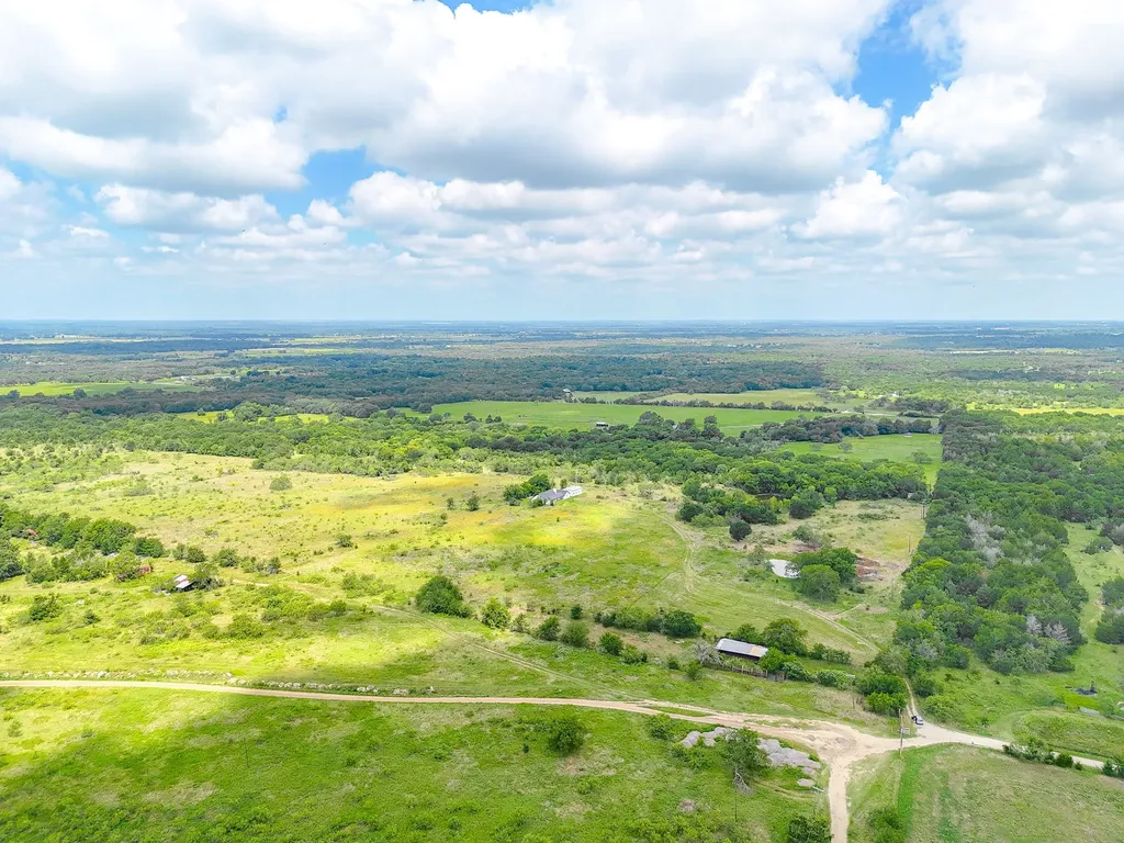 6222 SW County Road 0050 Corsicana TX 75110