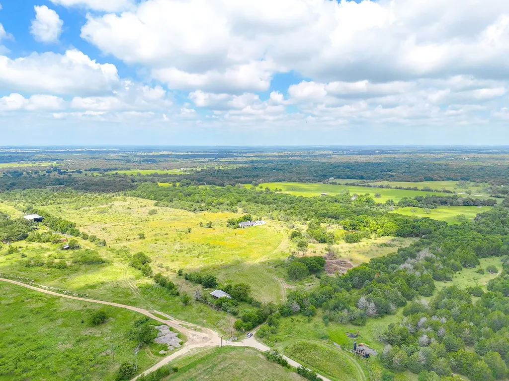 6222 SW County Road 0050 Corsicana TX 75110