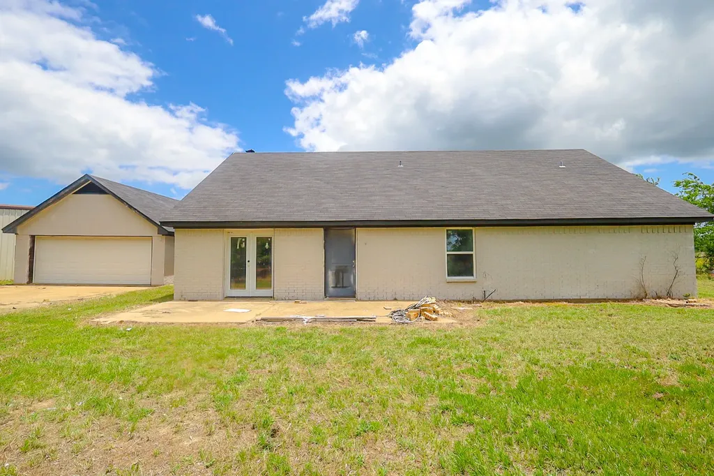 6222 SW County Road 0050 Corsicana TX 75110