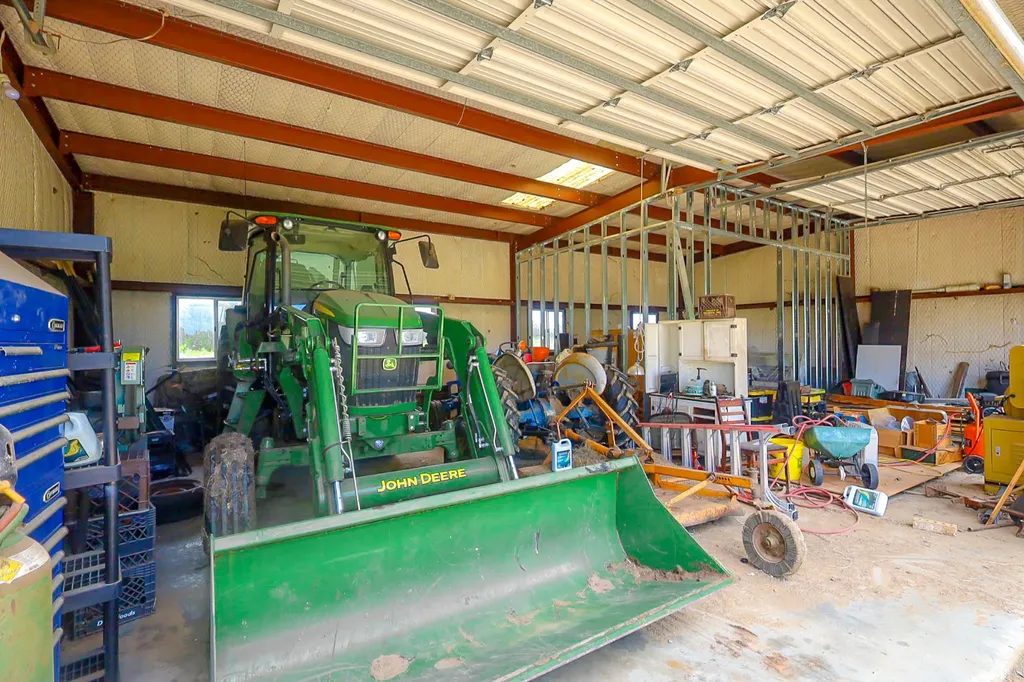 6222 SW County Road 0050 Corsicana TX 75110