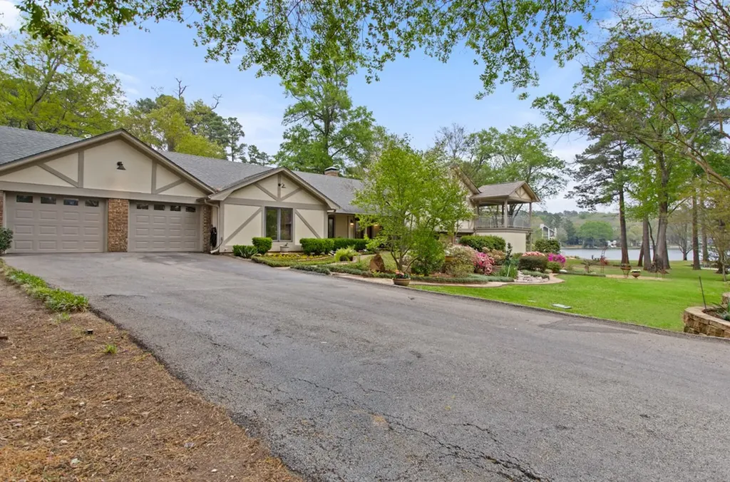 1513 Lake Park Circle Hideaway TX 75771