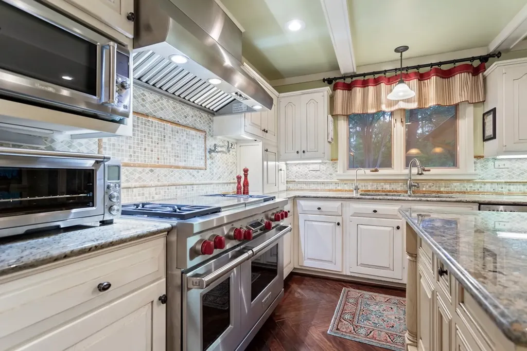 1513 Lake Park Circle Hideaway TX 75771