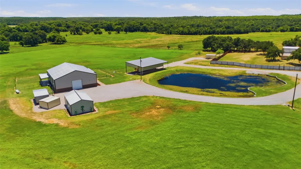 899 Bennett Road Millsap TX 76066