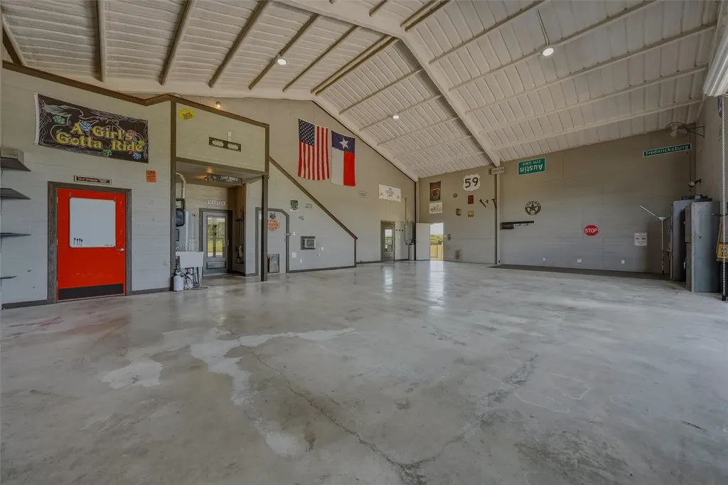 899 Bennett Road Millsap TX 76066