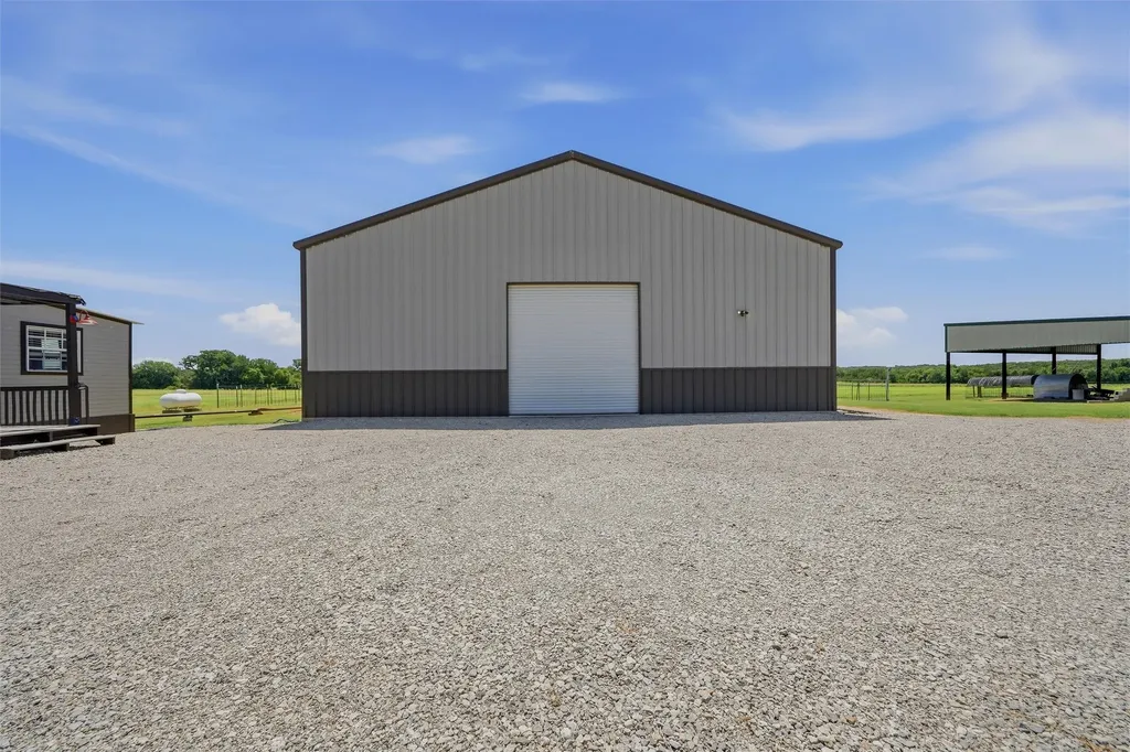899 Bennett Road Millsap TX 76066