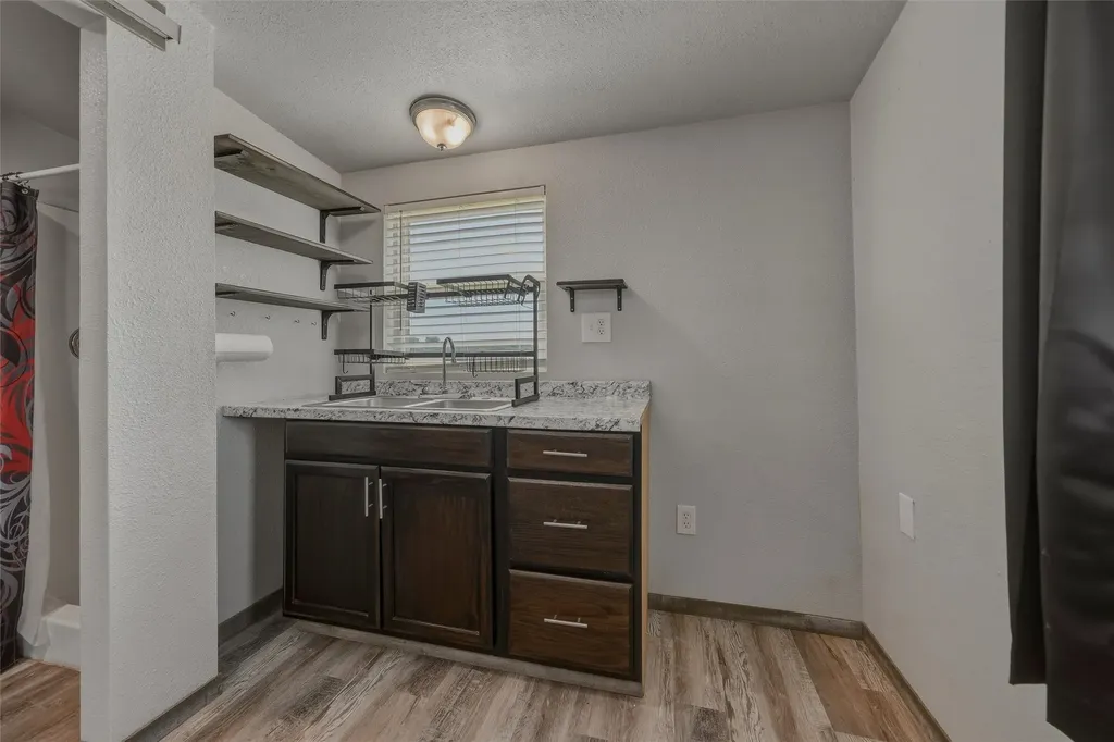 899 Bennett Road Millsap TX 76066