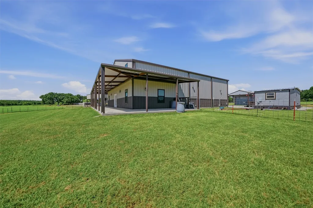 899 Bennett Road Millsap TX 76066