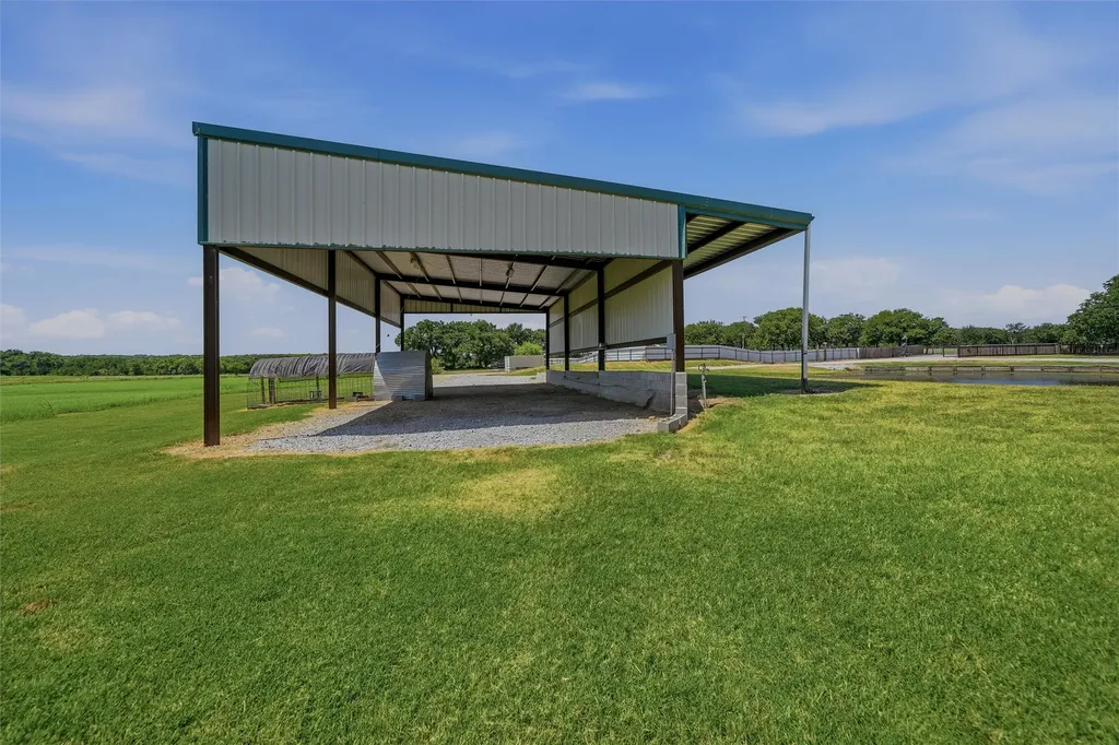 899 Bennett Road Millsap TX 76066