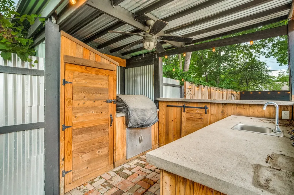 1015 N College Street Mckinney TX 75069