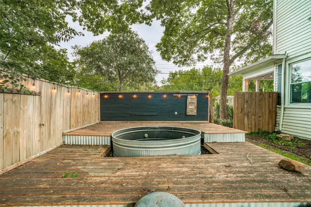 1015 N College Street Mckinney TX 75069