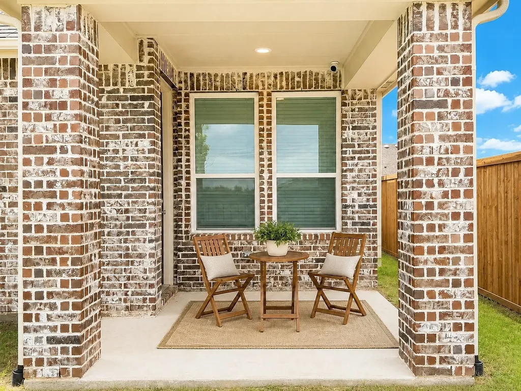 1221 Newport Street Sherman TX 75090