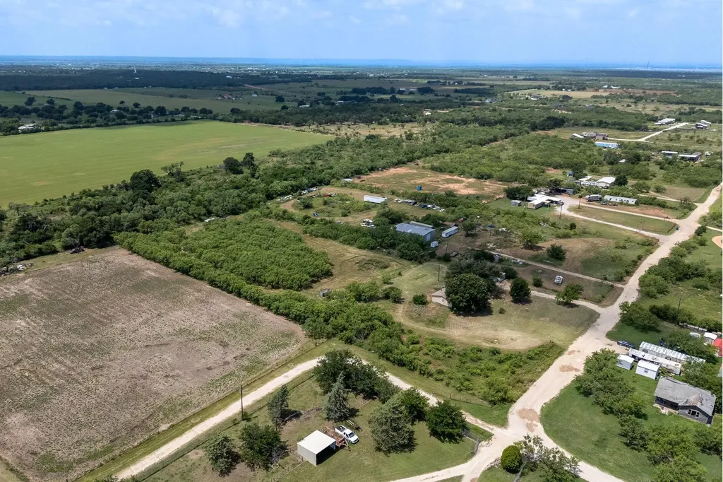 1253 Private Road 2431 Clyde TX 79510