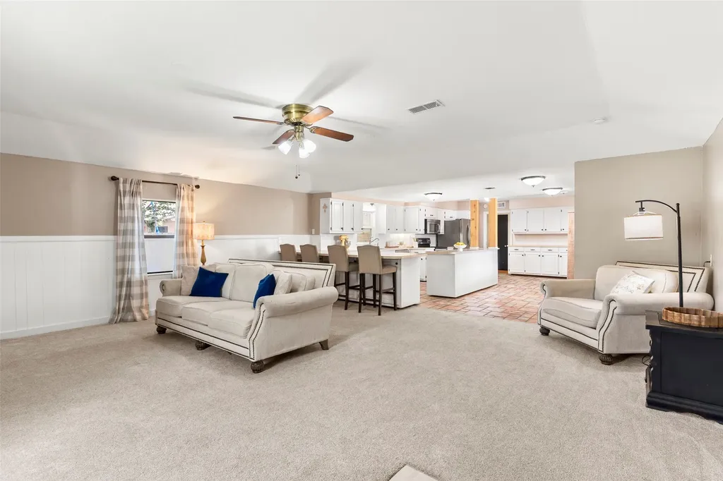1812 Arrow Lane Garland TX 75042