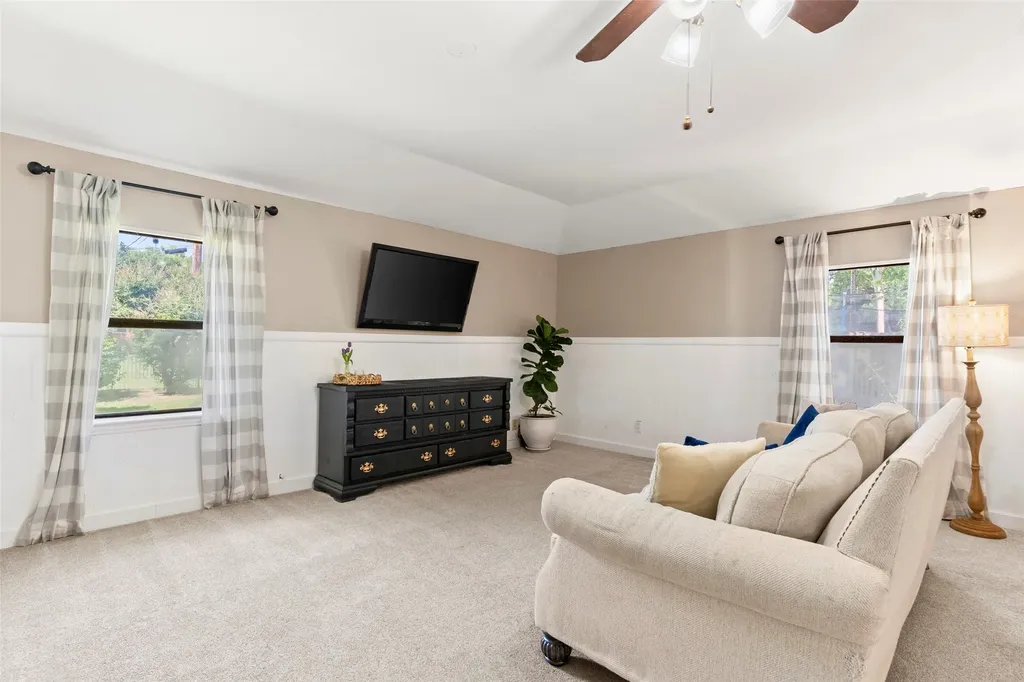 1812 Arrow Lane Garland TX 75042