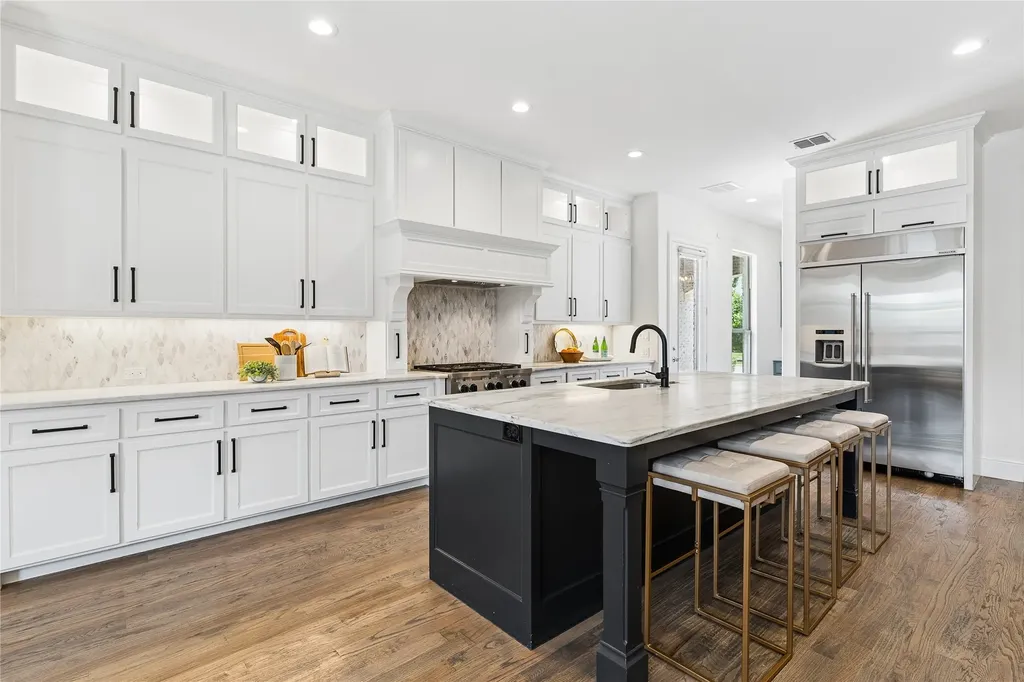 10215 Blackenhurst Lane Frisco TX 75033