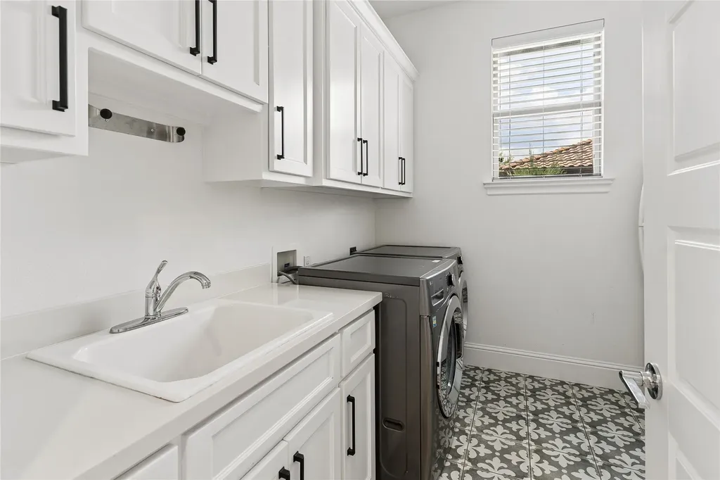 10215 Blackenhurst Lane Frisco TX 75033