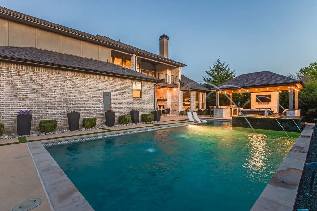 10215 Blackenhurst Lane Frisco TX 75033
