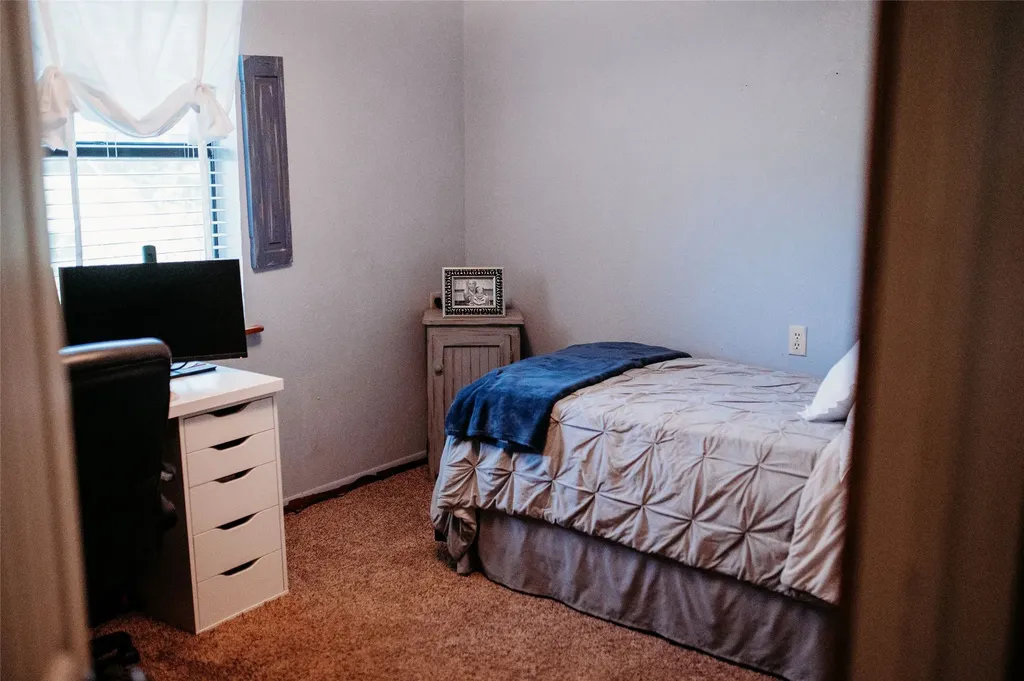 408 County Road 2200 Ivanhoe TX 75447