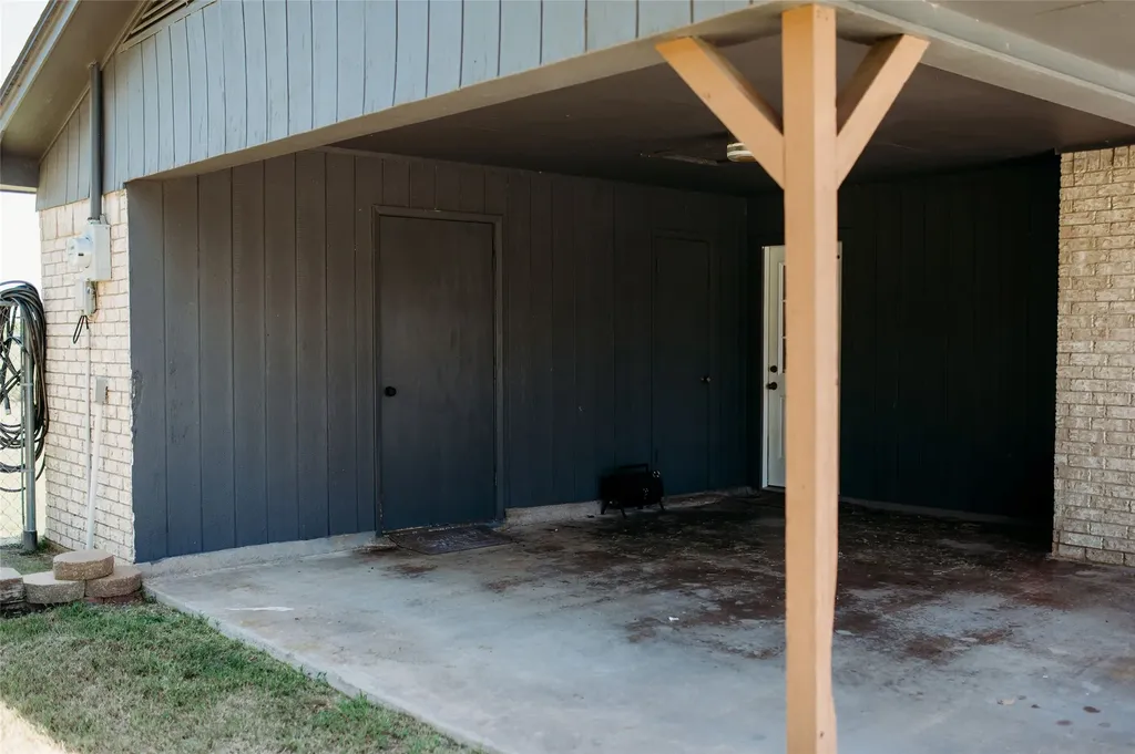 408 County Road 2200 Ivanhoe TX 75447