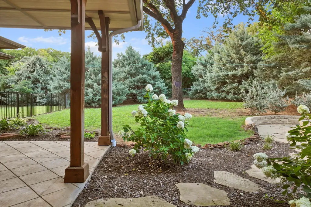 124 N Garza Road Shady Shores TX 76208