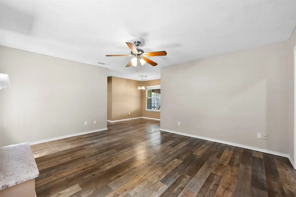541 Bakers Branch Road Waxahachie TX 75167