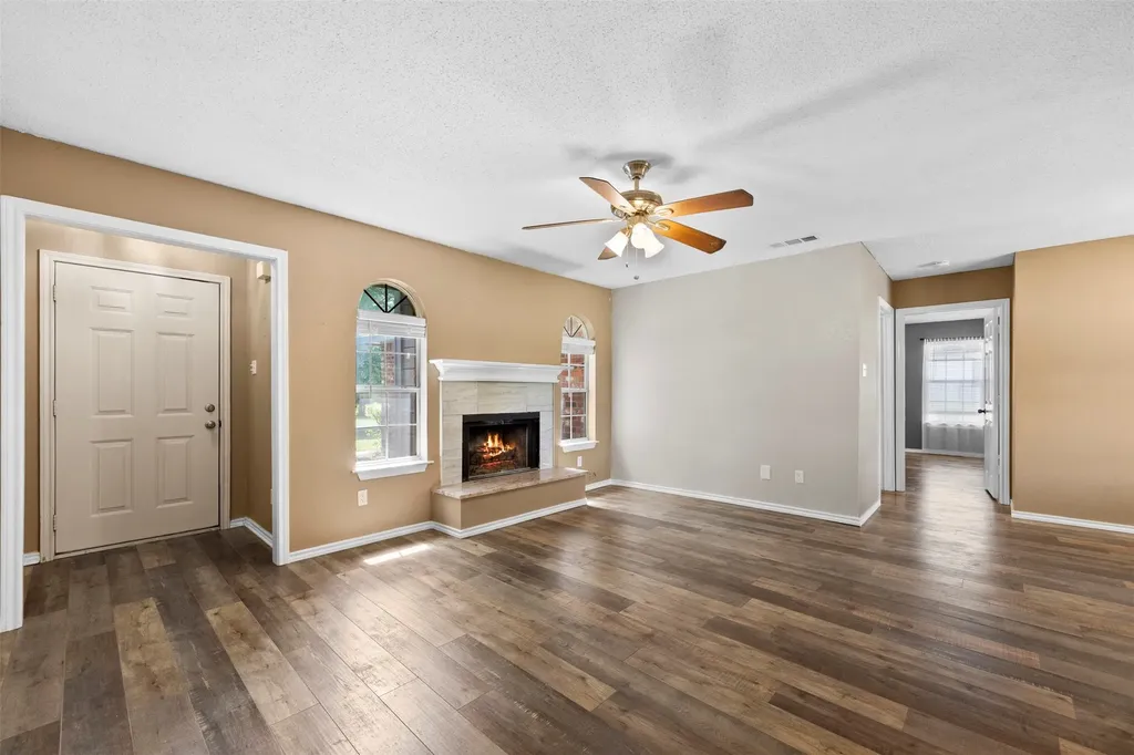 541 Bakers Branch Road Waxahachie TX 75167
