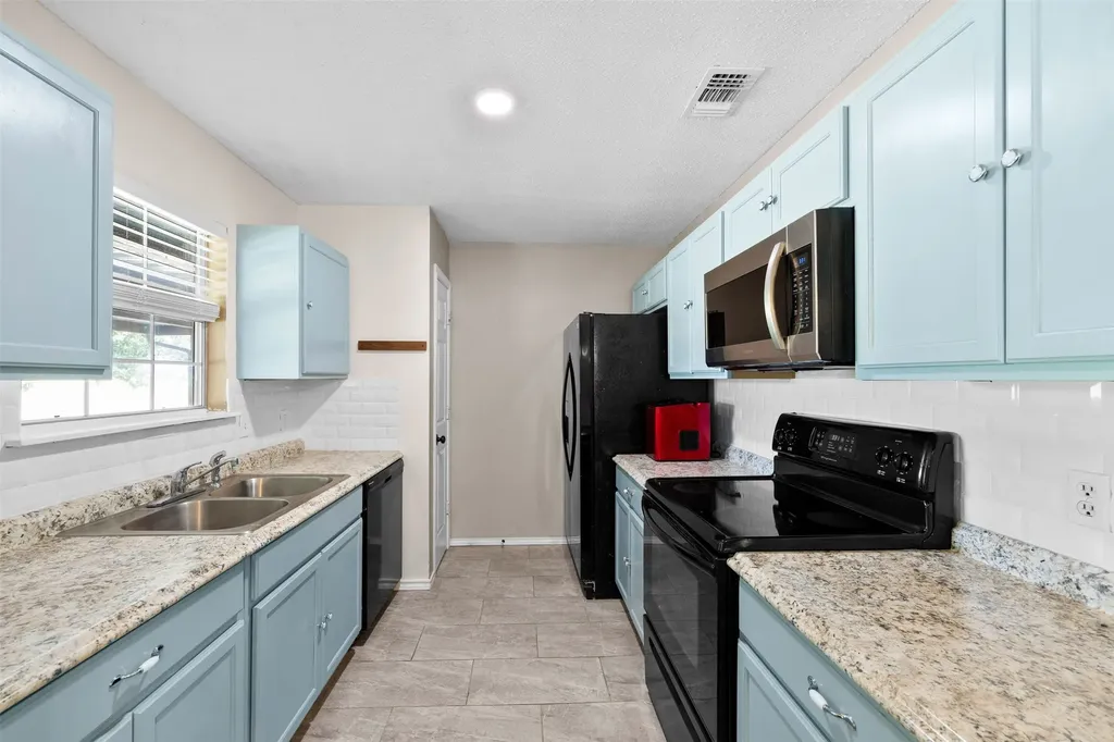 541 Bakers Branch Road Waxahachie TX 75167