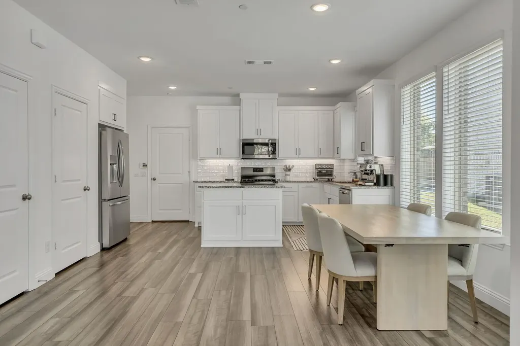 2654 Settlers Place Garland TX 75042