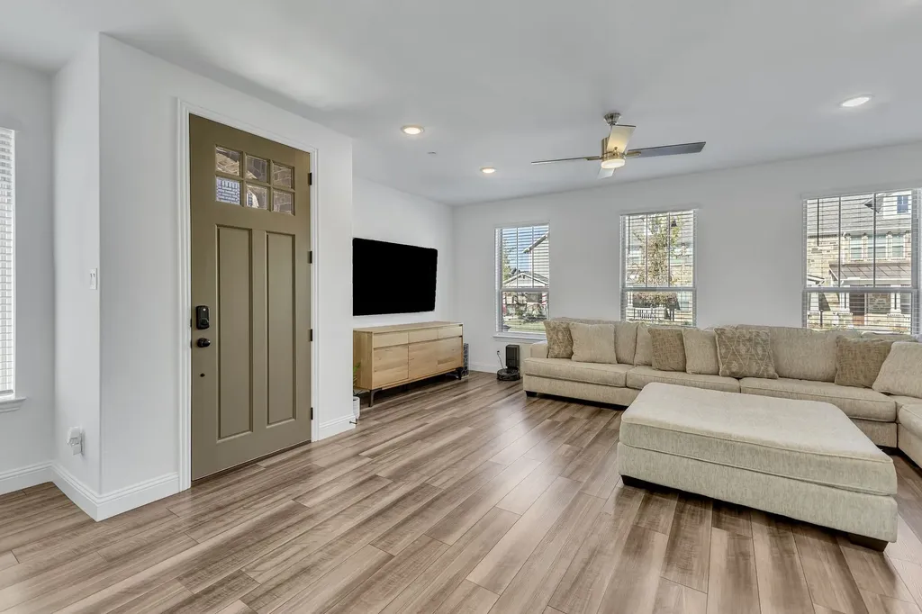 2654 Settlers Place Garland TX 75042