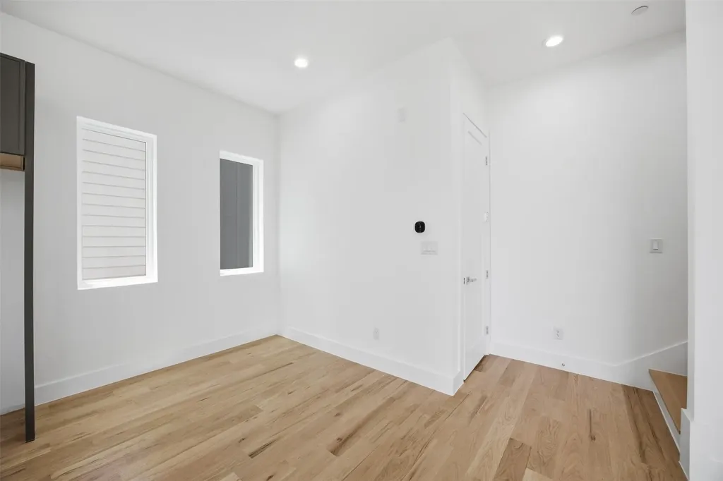 4605 Belmont Avenue Dallas TX 75204