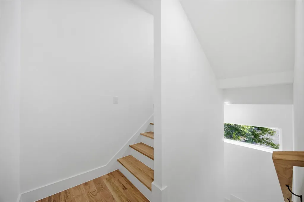 4605 Belmont Avenue Dallas TX 75204