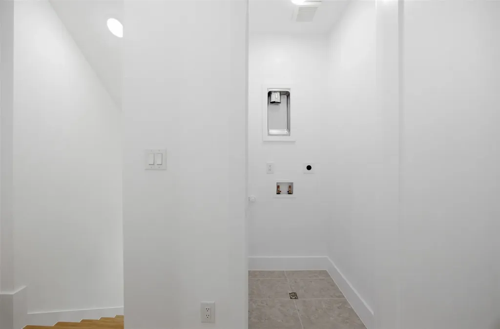 4605 Belmont Avenue Dallas TX 75204