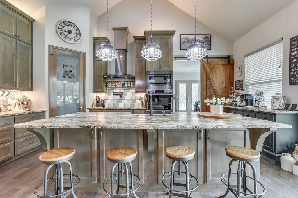 132 Miller Creek Lake Road Paradise TX 76073