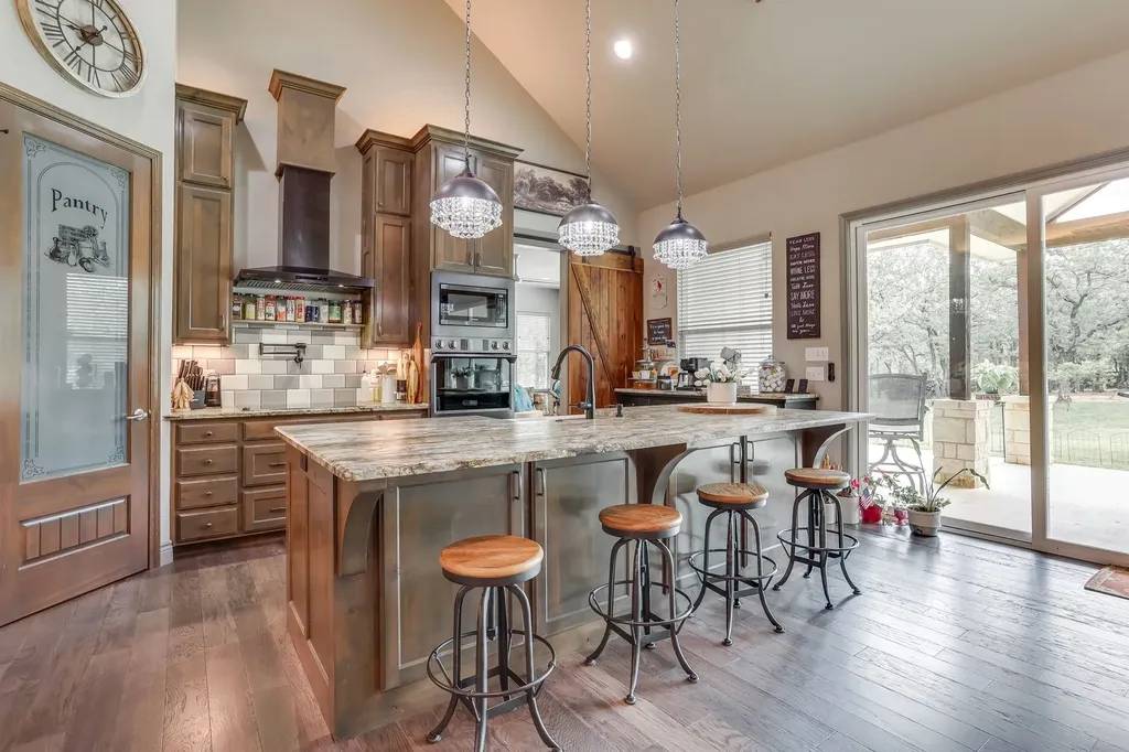 132 Miller Creek Lake Road Paradise TX 76073
