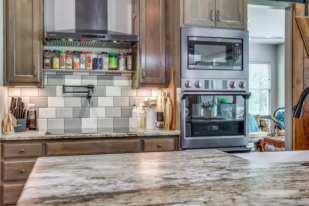 132 Miller Creek Lake Road Paradise TX 76073