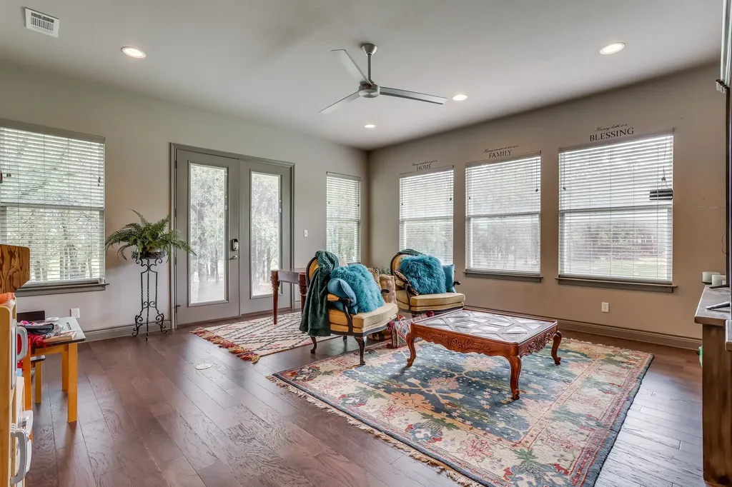 132 Miller Creek Lake Road Paradise TX 76073