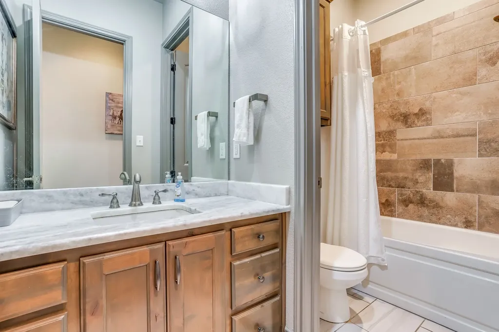 132 Miller Creek Lake Road Paradise TX 76073