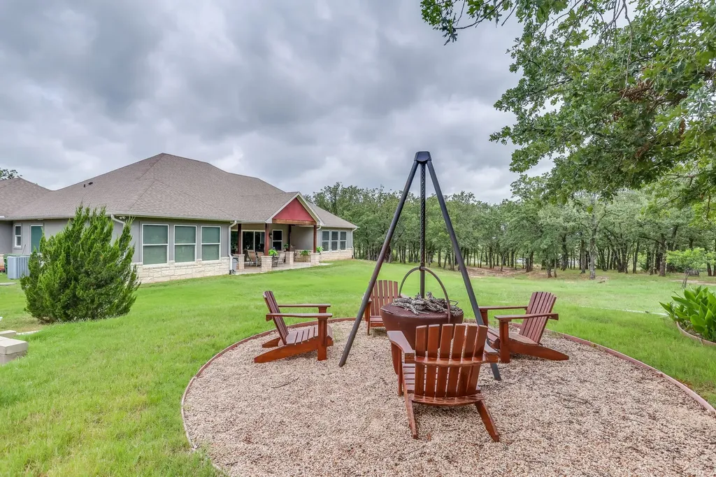 132 Miller Creek Lake Road Paradise TX 76073