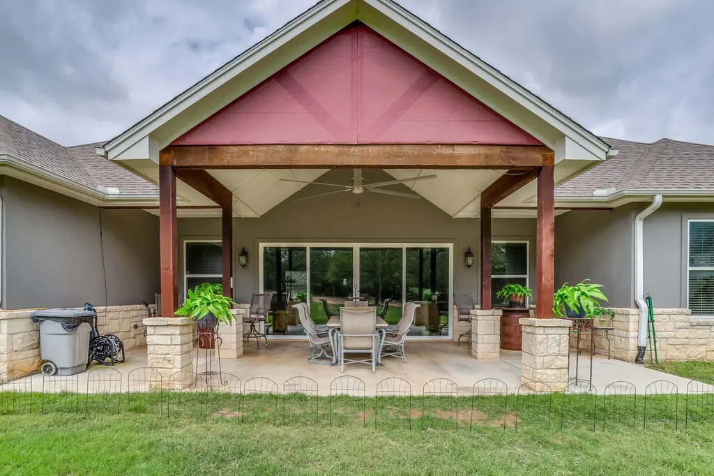 132 Miller Creek Lake Road Paradise TX 76073