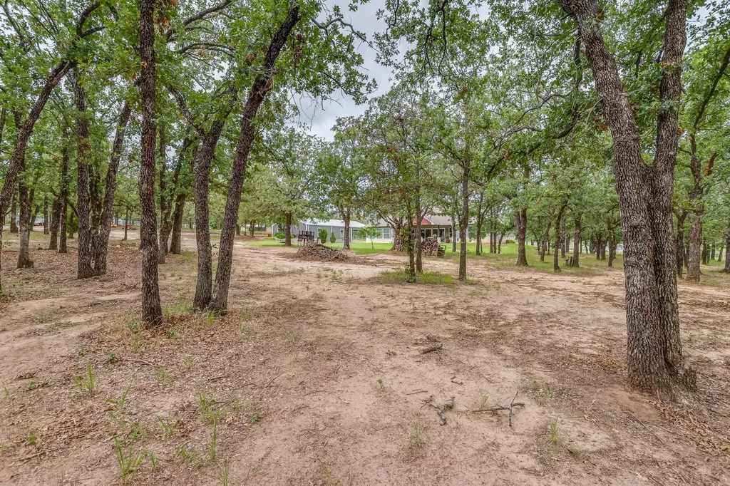 132 Miller Creek Lake Road Paradise TX 76073