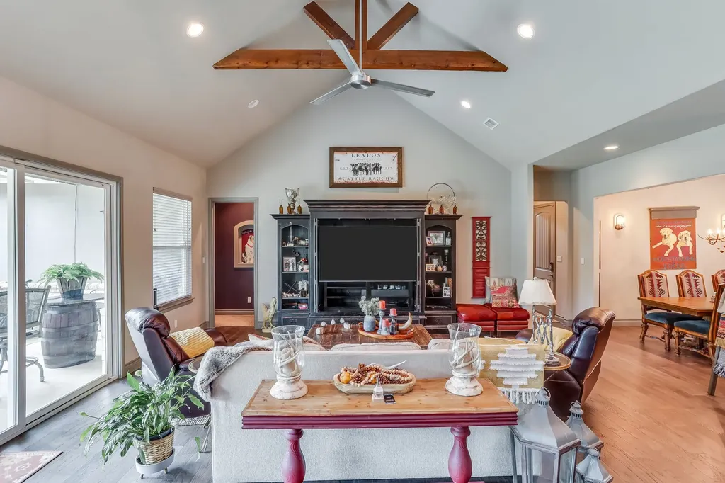 132 Miller Creek Lake Road Paradise TX 76073