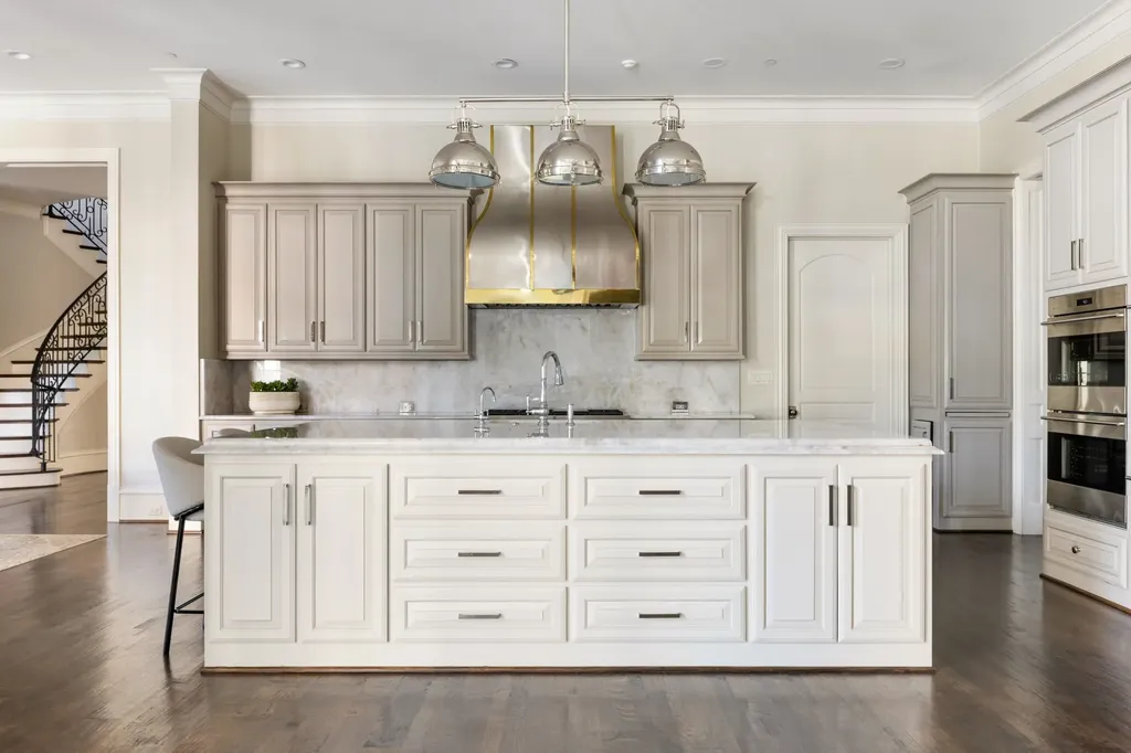 10617 Bridge Hollow Court Dallas TX 75229