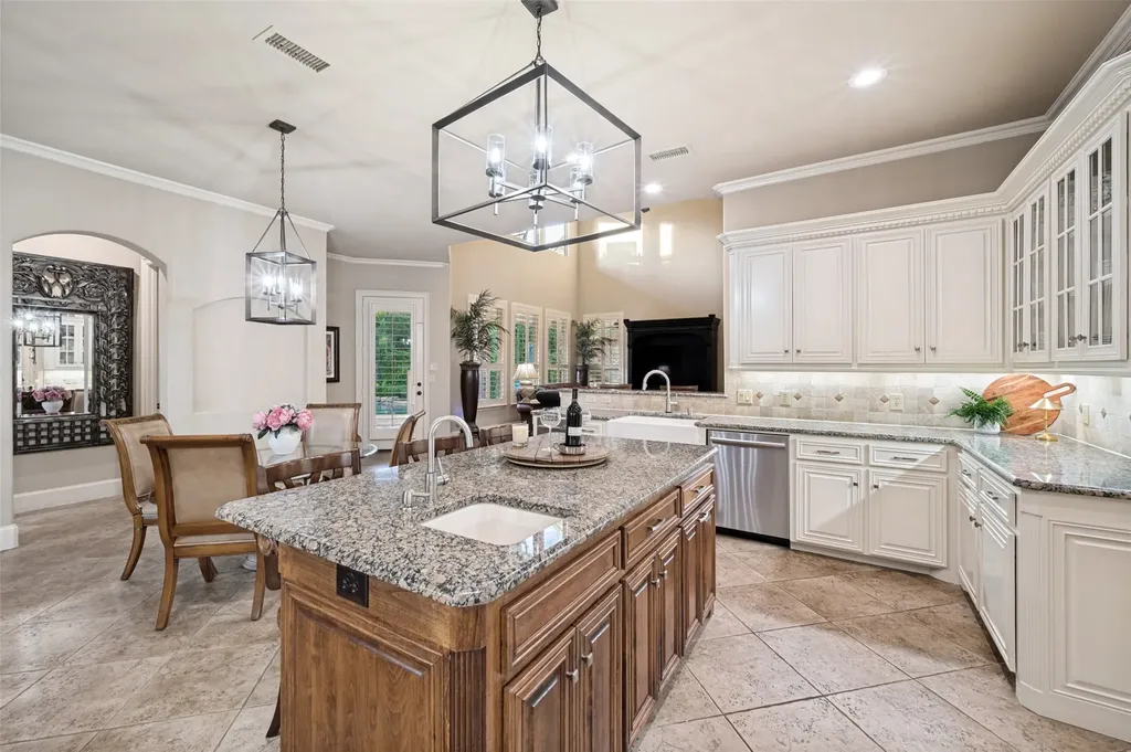 8411 Buffalo Drive Lantana TX 76226