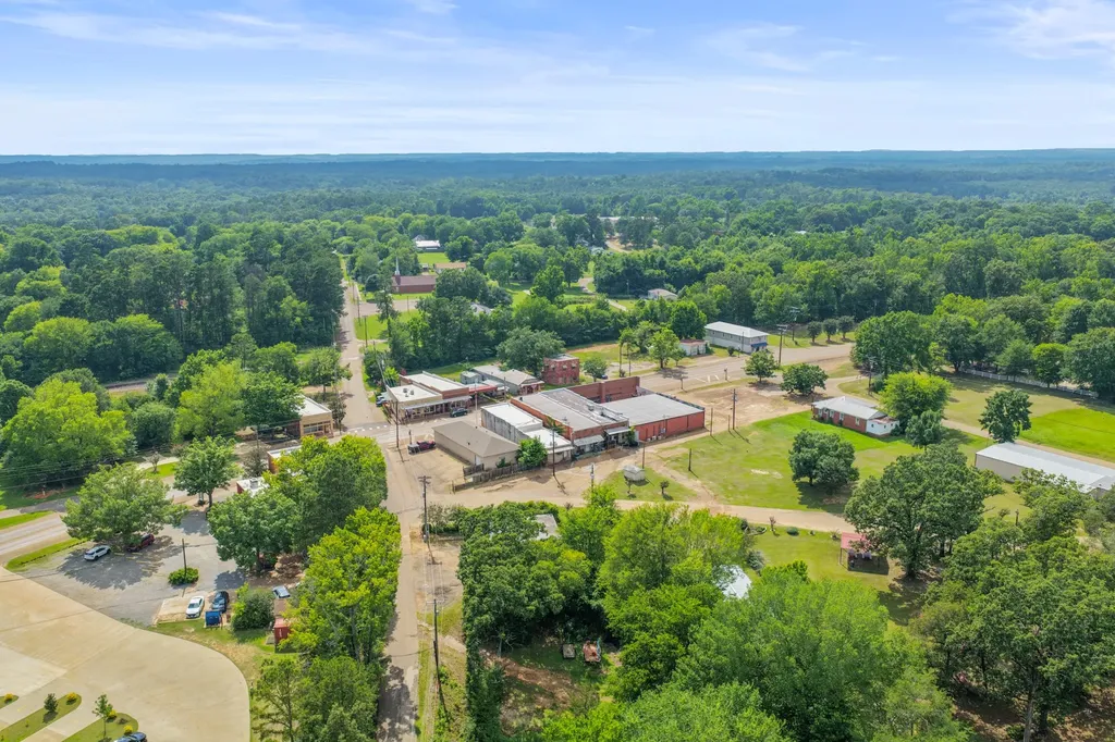 8 N Main Street Avinger TX 75630
