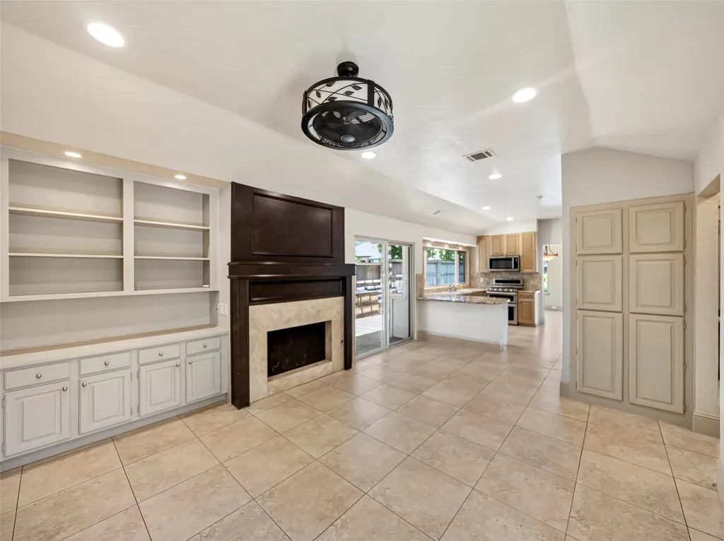 4101 Rush Circle Addison TX 75001