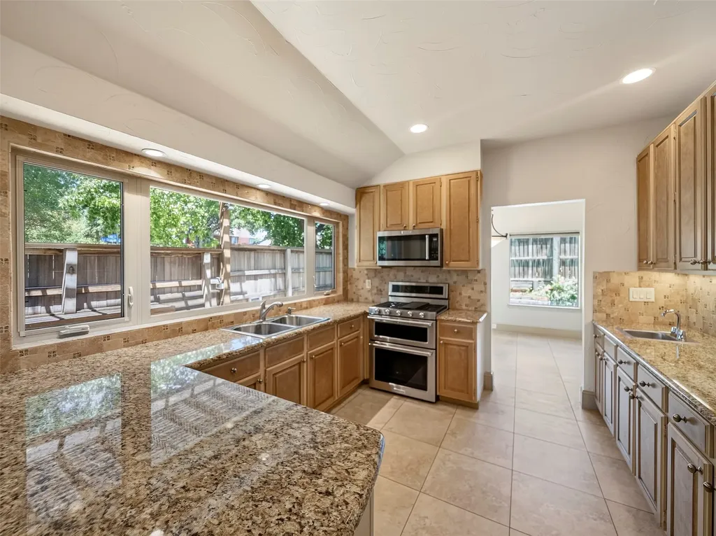4101 Rush Circle Addison TX 75001