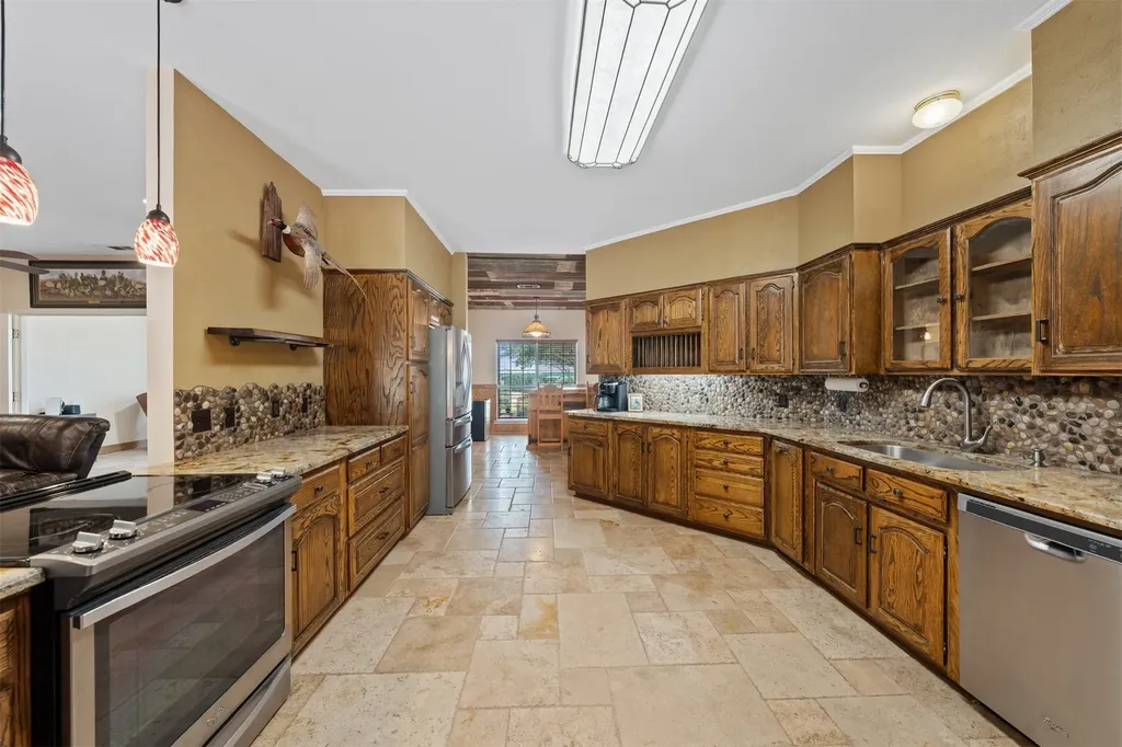 5847 County Road 313 Jonesboro TX 76538