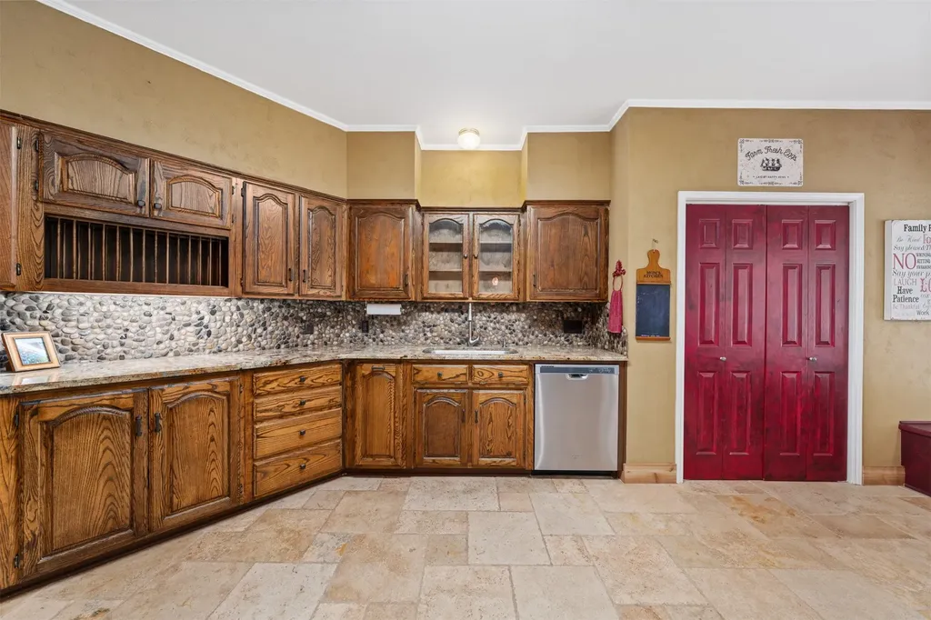 5847 County Road 313 Jonesboro TX 76538
