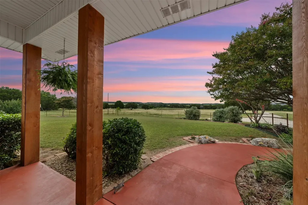 5847 County Road 313 Jonesboro TX 76538